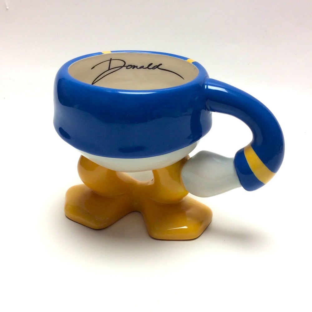 Donald Duck headless Coffee Mug, signed.